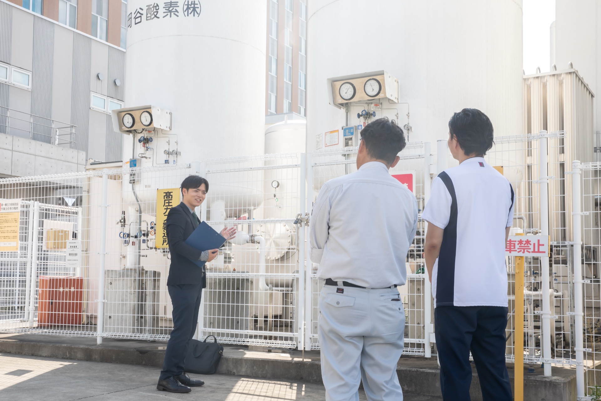 岡谷酸素株式会社　医療用ガスの設備点検