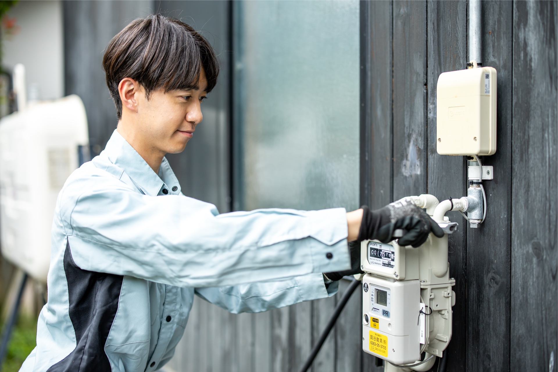 岡谷酸素株式会社　法定点検・保安業務