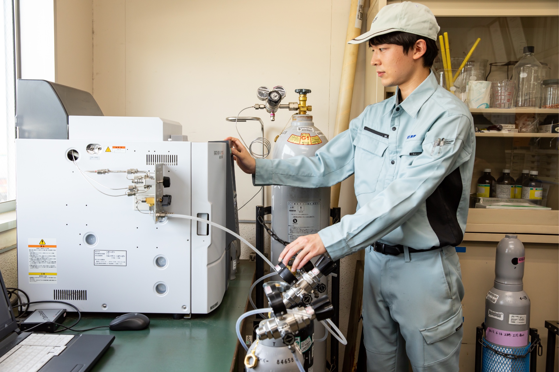 岡谷酸素株式会社　製品の品質・純度管理